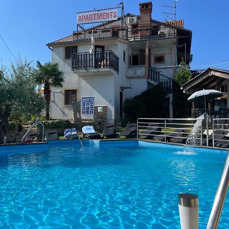 Apartmani Milokanovic Funtana Bagian luar foto
