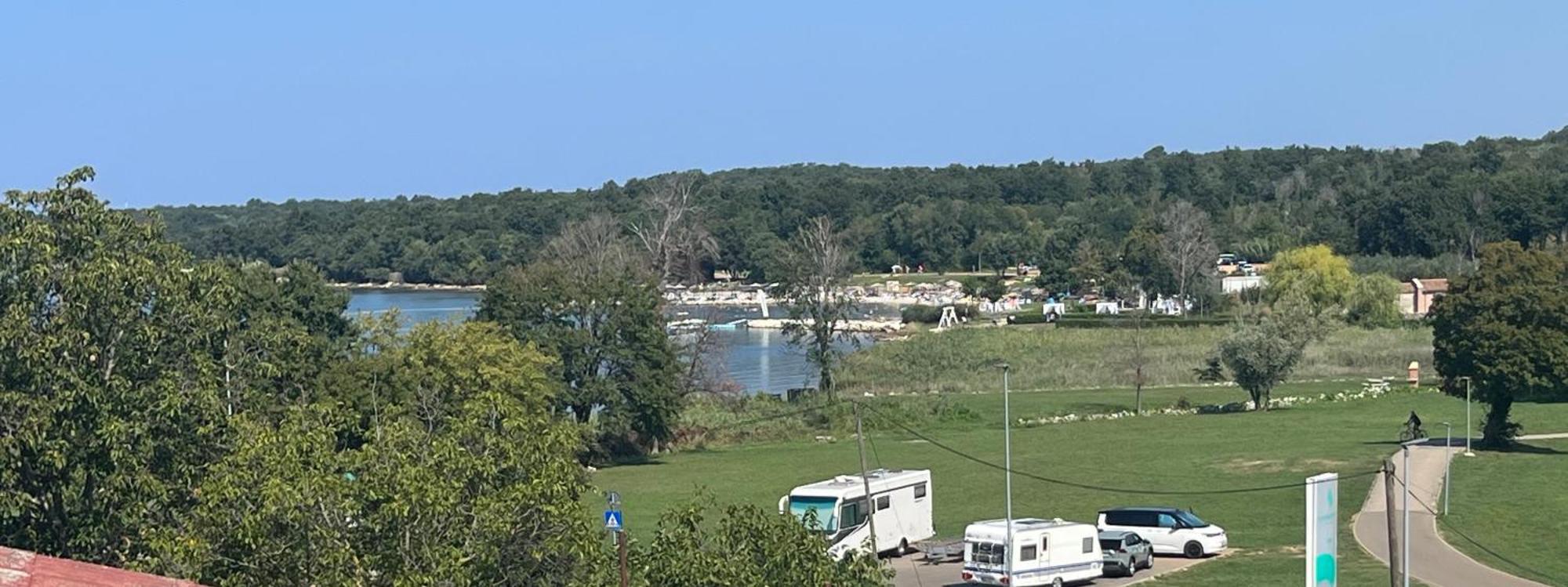 Apartmani Milokanovic Funtana Bagian luar foto