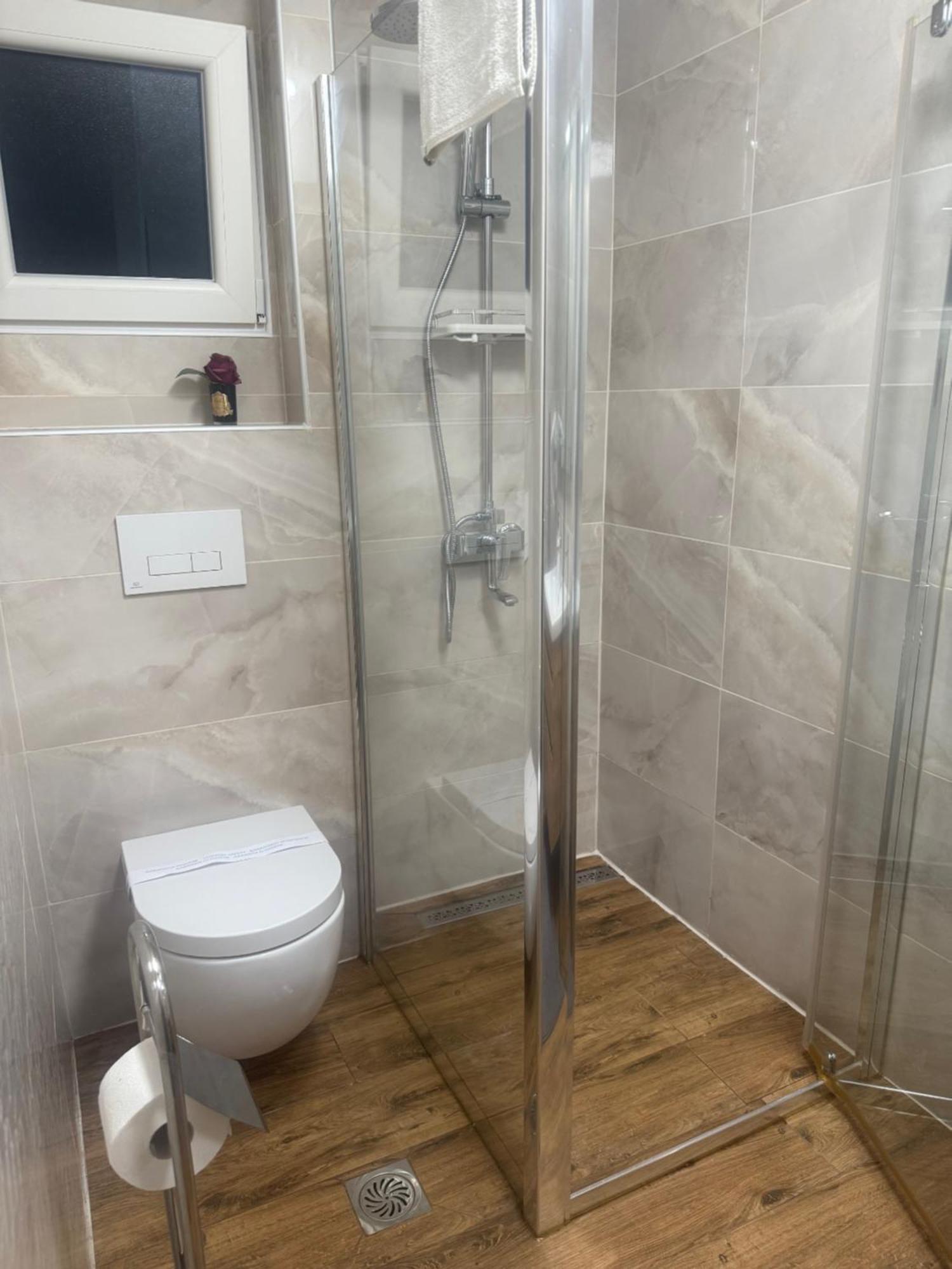 Apartmani Milokanovic Funtana Bagian luar foto